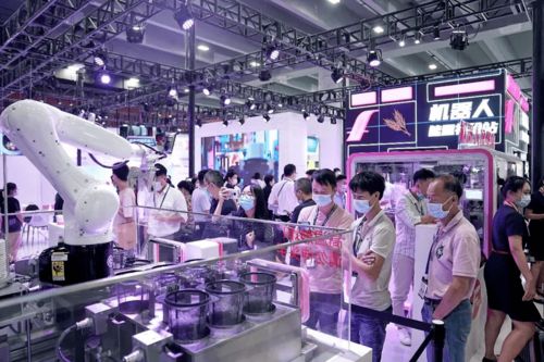 深圳市僑商會名譽會長楊國強旗下碧桂園 千璽機器人驚艷海絲博覽會